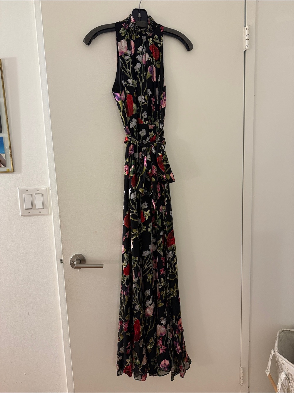 Alice + Olivia Black Floral Halter Maxi Dress with Tie Waist - Picture 4 of 13